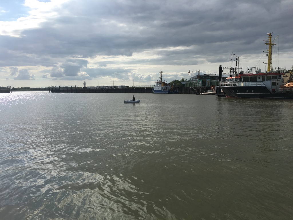 elbe glueckstadt hafen